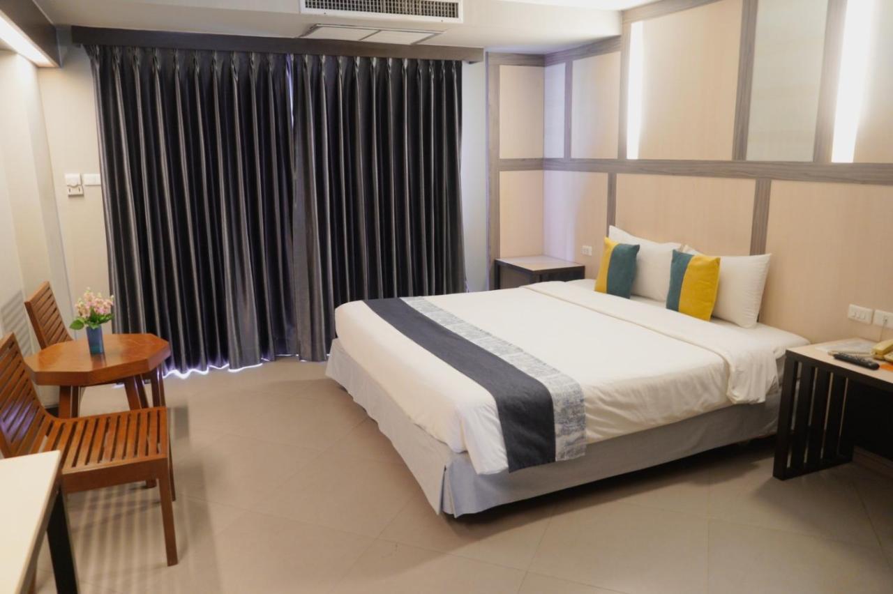 Sea Breeze Jomtien Resort Pattaya Exterior foto